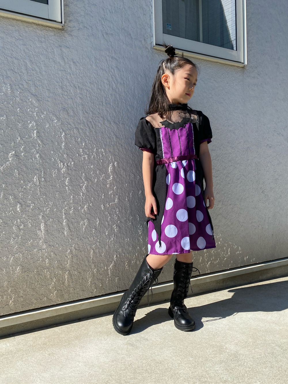 「wearhalloween2021、キッズコーデ、ハロウィン、ハロウィンコーデ、コスプレ、仮装、鈴たんootd」｜「SHEINのアイテム（ブーツ、ブラック系）」を使った、鈴たんさん（キッズ・110cm）の秋コーディネートの1枚目の写真
