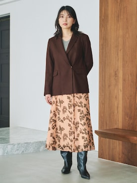 「アイテム（スカート、オレンジ系）」を使った、SAORIさん（レディース・164cm）の秋コーディネート