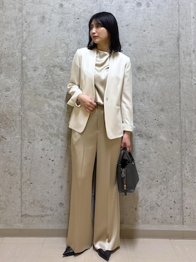 「ROPE'（ロペ）のポインテッドVカットパンプス（パンプス、ブラック系）」を使った、SAORIさん（レディース）の春コーディネート