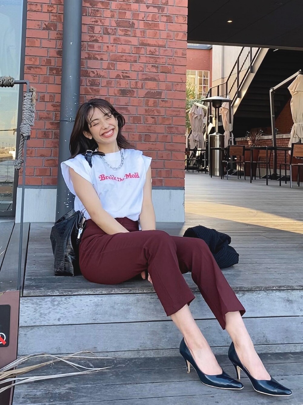 「Ameriのアイテム（パンプス、ブルー系）」を使った、鈴木ヒカリさん（レディース・156cm）の秋コーディネートの1枚目の写真