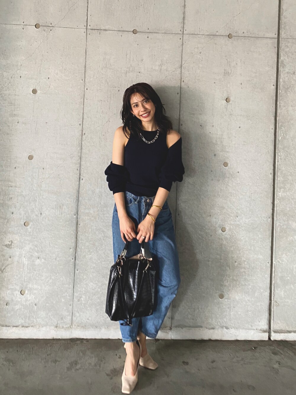「searoomlynnのアイテム（ニット/セーター、ブルー系）」を使った、鈴木ヒカリさん（レディース・156cm）の秋コーディネートの1枚目の写真