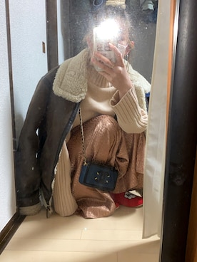 「earth（アース）のアイテム（ニット/セーター、ベージュ系）」を使った、夢香さん（レディース・160cm）の春コーディネート