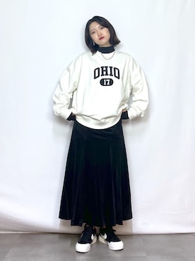 「ベロアスカート」｜「アイテム（スウェット）」を使った、Natsukii/나츠키さん（レディース・164cm）の秋コーディネート