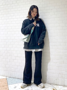 「PAGEBOY（ページボーイ）のクラックカレッジBIGスウェット（スウェット）」を使った、Natsukii/나츠키さん（レディース・164cm）の冬コーディネート
