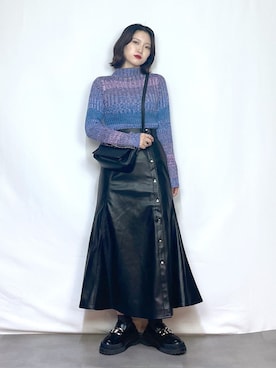 「グラデーションニット」｜「アイテム（Tシャツ/カットソー）」を使った、Natsukii/나츠키さん（レディース・164cm）の秋コーディネート