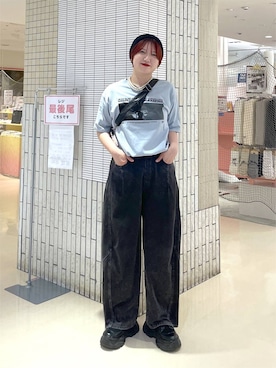 「PAGEBOY（ページボーイ）のモノトーンフォトTシャツ【選べる着丈】（Tシャツ/カットソー、ブルー系）」を使った、Natsukii/나츠키さん（レディース・164cm）の夏コーディネート