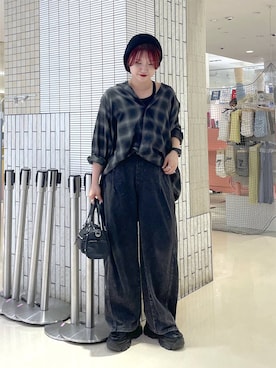「PAGEBOY（ページボーイ）の【2WAY仕様】スタッズミニボストンバッグ（ショルダーバッグ、ブラック系）」を使った、Natsukii/나츠키さん（レディース・164cm）の夏コーディネート