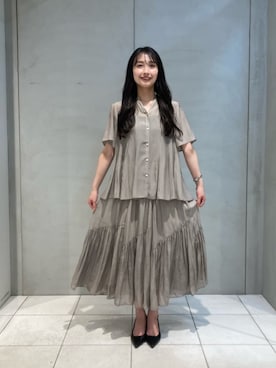 「K.T KIYOKO TAKASE（キヨコタカセ）の【セットアップ対応】カッセンシフォンオーガンジー フレアブラウス（シャツ/ブラウス、ベージュ系）」を使った、COMME CA OFFICIALさん（レディース・166cm）の春コーディネート