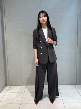 「K.T KIYOKO TAKASE（キヨコタカセ）のリネン／トリアセテートストレッチ ダブルブレストジャケット（テーラードジャケット、グレー系）」を使った、COMME CA OFFICIALさん（レディース・161cm）の春コーディネート