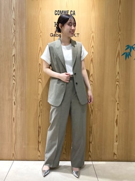 「COMME CA（コムサ）のアイテム（パンツ）」を使った、COMME CA OFFICIALさん（レディース・162cm）の夏コーディネート