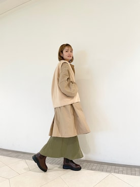 「秋トレンド2021」｜「アイテム（その他アウター）」を使った、Airi Nozawaさん（レディース・173cm）の秋コーディネート