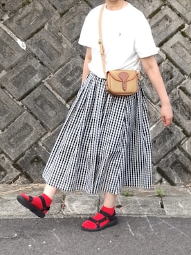 「teva」｜ぷりん.さん（レディース・170cm）の春コーディネート