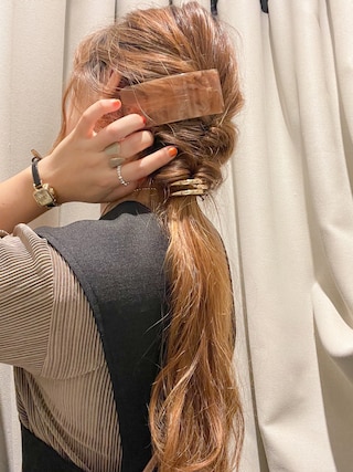 一点物　オールド　フェンディ　バレッタ　FFロゴ　髪留め　ヘアピン　刻印　グレー Three Four Time（ｽﾘｰﾌｫｰﾀｲﾑ）の「メタルラインサイズレステール