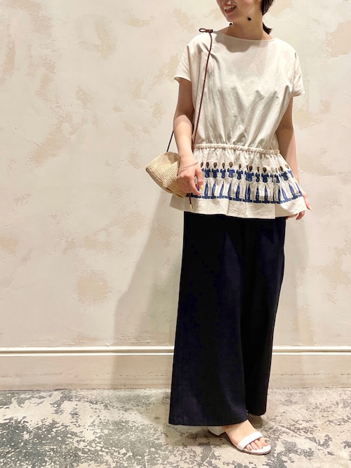 BEARDSLEY（ビアズリー）の「喫茶店メイドプリントブラウス（シャツ 