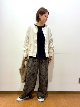 「アイテム（ノーカラージャケット）」を使った、Mizukiさん（レディース・163cm）の秋コーディネート