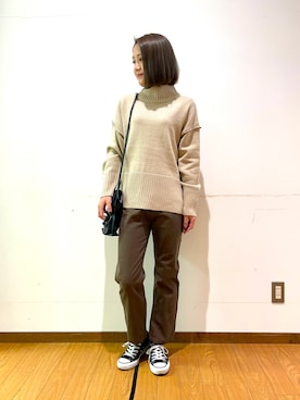 「CONVERSE（コンバース）のCONVERSE コンバース オール スター オックス / ALL STAR OX(BLACK) 32160321（スニーカー）」を使った、Mizukiさん（レディース・163cm・30代）の冬コーディネート