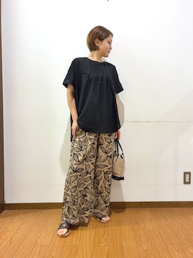 「RODE SKO（ロデスコ）の『雑材』メッシュ2WAYバッグ（ショルダーバッグ、ブラック系）」を使った、Mizukiさん（レディース・163cm）の夏コーディネート