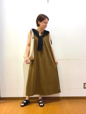 「RODE SKO（ロデスコ）のダブルベルテッドサンダル（サンダル）」を使った、Mizukiさん（レディース・163cm・30代）の夏コーディネート
