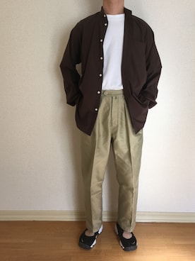 「NEAT（ニート）のアイテム（スラックス、ベージュ系）」を使った、kururikunさん（メンズ・171cm）の夏コーディネート