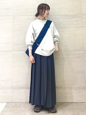 「かぐれ（カグレ）の『ユニセックス』コットンクルーネックスウェットプルオーバー（スウェット）」を使った、mikaさん（レディース・154cm）の秋コーディネート