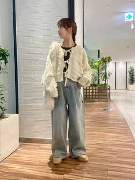 「KBF（ケイビーエフ）のシアーベロアシャーリングスリーブトップス（Tシャツ/カットソー）」を使った、mikaさん（レディース・154cm）の秋コーディネート