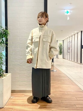 「KBF（ケイビーエフ）のフリルドッキングスウェット（スウェット）」を使った、mikaさん（レディース・154cm）の秋コーディネート