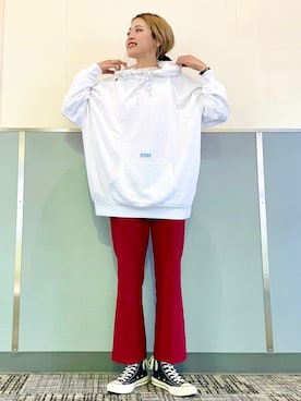 「Levi's（リーバイス）のアイテム（パーカー）」を使った、えりー👻さん（レディース・173cm）の冬コーディネート