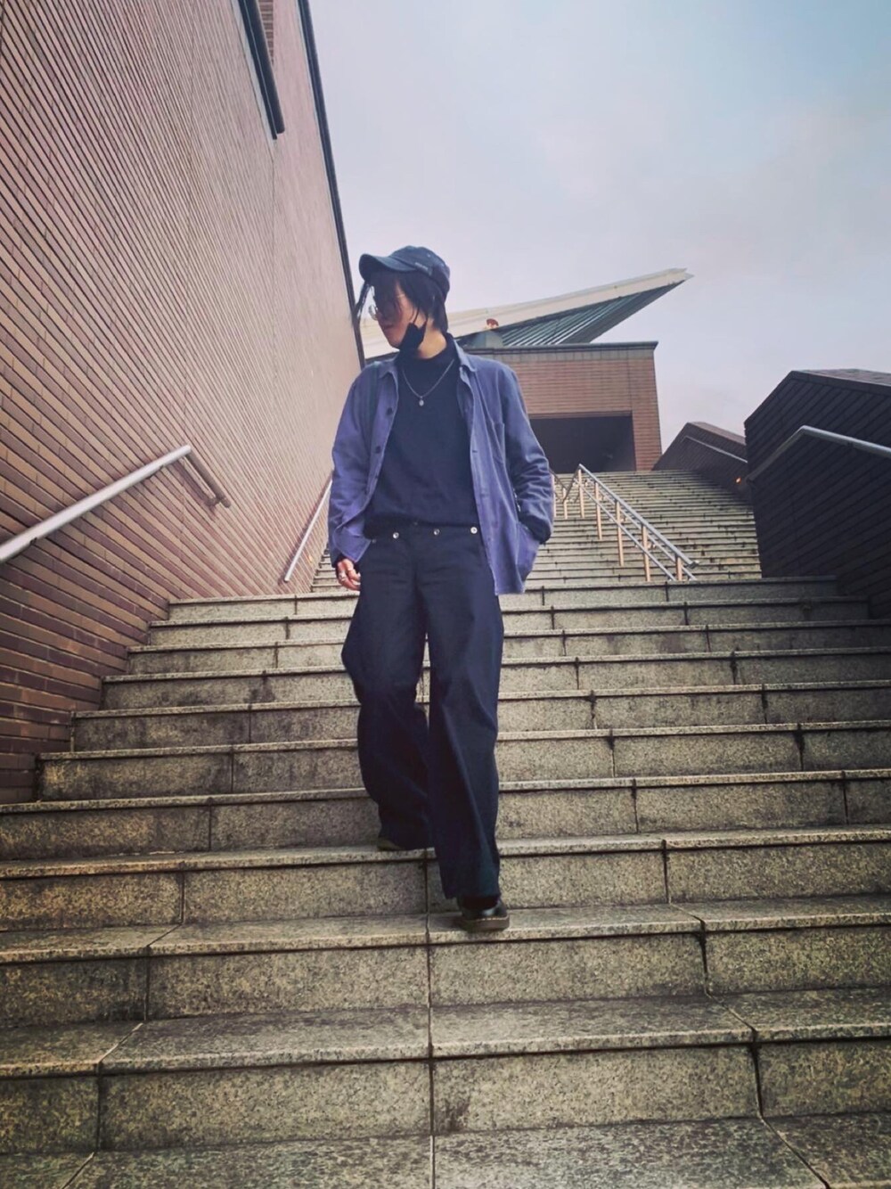 「ワイドパンツ、キレイめ、休日スタイル、春、シンプル、フレアパンツ、古着、古着MIX、古着コーデ、古着好きな人と繋がりたい、古着男子、古着ミックス、Polo Ralph Lauren、きれいめカジュアル」｜「POLO RALPH LAURENのアイテム（その他パンツ、ブルー系）」を使った、iceman114514さん（メンズ・170cm）の春コーディネートの1枚目の写真