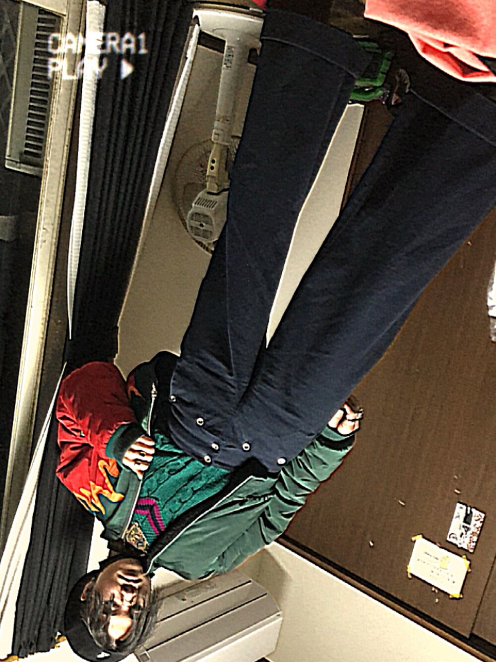 「フレアパンツ、フレイム柄、緑、ベスト、ベスト×シャツ、古着、古着MIX、古着コーデ、古着好きな人と繋がりたい、古着屋、古着男子、古着ミックス」｜「OYのアイテム（ダウンジャケット/コート、グリーン系）」を使った、iceman114514さん（メンズ・170cm）の春コーディネートの1枚目の写真