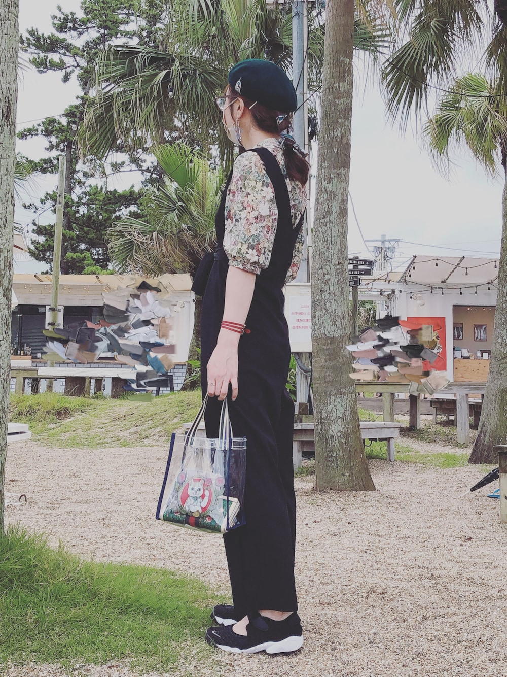 「サロペット、ベレー帽、ヒグチユウコさん好き、エアリフト、しまむら、しまパト」｜「ヒグチユウコのアイテム（ハンドバッグ、その他）」を使った、カルさん（レディース・160cm）の夏コーディネートの1枚目の写真