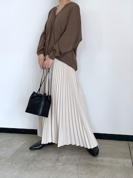 「OUVRAGE CLASSE（ウヴラージュクラス）のドルマンスリーブカーディガン（カーディガン/ボレロ、ブラウン系）」を使った、hanaさん（レディース・160cm）の秋コーディネート