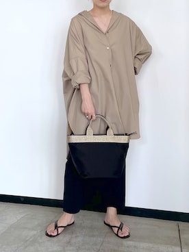 「OUVRAGE CLASSE（ウヴラージュクラス）のベーシックオーバービックシャツ（シャツ/ブラウス、ベージュ系）」を使った、hanaさん（レディース・160cm）の夏コーディネート