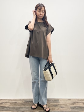 「OPAQUE.CLIP（オペークドットクリップ）の【接触冷感】バックフレアドッキングカットソー《洗濯機OK》（Tシャツ/カットソー、ブラウン系）」を使った、aimiku09さん（レディース・166cm）の夏コーディネート