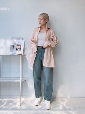「AS KNOW AS plus（アズノゥアズプラス）のアイテム（スニーカー）」を使った、Miyukiさん（レディース・160cm）の春コーディネート