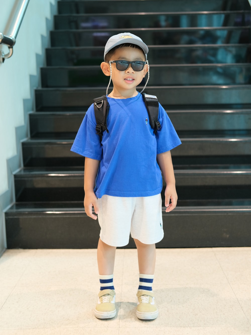 「韓國子供福のアイテム（Tシャツ/カットソー、ブルー系）」を使った、housebabypresleyさん（キッズ・100cm）の夏コーディネートの1枚目の写真