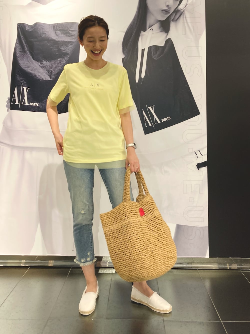 「AXchanger、AXchange、アルマーニエクスチェンジ、armaniexchange、デニム、エスパドリーユ、オトナカワイイ、スカート、カジュアルコーデ、カジュアルスタイル、高身長女子」｜「ARMANI EXCHANGEの【A|X アルマーニ エクスチェンジ】メッシュレイヤード　半袖クルーネックTシャツ/BOYFRIEND（Tシャツ/カットソー、グリーン系）」を使った、naobeさん（レディース・169cm）の夏コーディネートの1枚目の写真