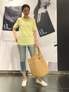 「armaniexchange」｜「アイテム（スリッポン）」を使った、naobeさん（レディース・169cm）の夏コーディネート