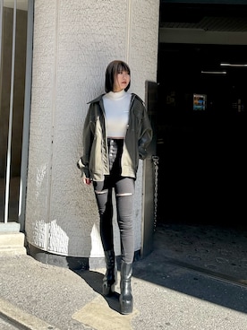 「クロップドトップス」｜「アイテム（ブルゾン）」を使った、武島マリアさん（レディース・157cm）の冬コーディネート