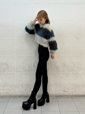 「EMODA（エモダ）のアイテム（ニット/セーター）」を使った、武島マリアさん（レディース・157cm）の秋コーディネート