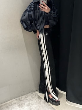 「EMODA（エモダ）のアイテム（その他パンツ）」を使った、武島マリアさん（レディース・157cm）の夏コーディネート