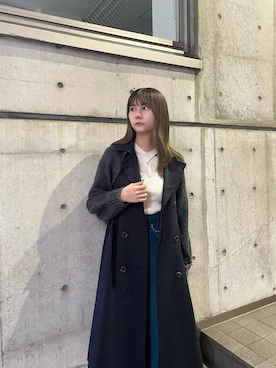 「MURUA（ムルーア）のアイテム（トレンチコート）」を使った、桂束咲さん（レディース・170cm）の夏コーディネート