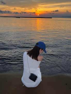 「MURUA（ムルーア）のアイテム」を使った、桂束咲さん（レディース・170cm）の夏コーディネート