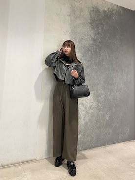 「MURUA（ムルーア）のアイテム（その他アウター）」を使った、桂束咲さん（レディース・170cm）の冬コーディネート