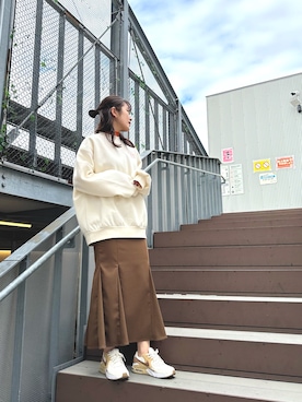 「MURUA（ムルーア）のアイテム（スウェット）」を使った、三木田真澄さん（レディース・159cm）の冬コーディネート