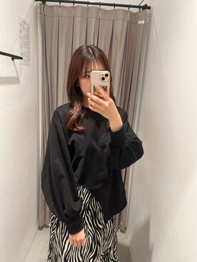 「MURUA（ムルーア）のアイテム（スウェット）」を使った、三木田真澄さん（レディース・159cm）の冬コーディネート