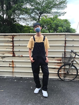 「NET（ネット）のアイテム（サロペット/オーバーオール）」を使った、洪勝さん（メンズ・167cm）の秋コーディネート