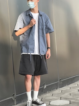 「NET（ネット）のアイテム（トップス）」を使った、洪勝さん（メンズ・167cm）の秋コーディネート