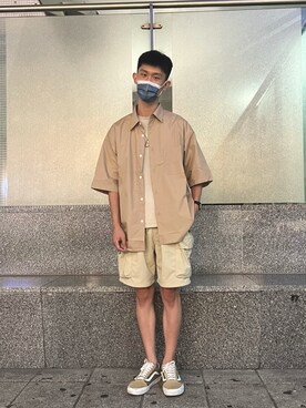「NET（ネット）のアイテム（トップス）」を使った、洪勝さん（メンズ・167cm）の秋コーディネート