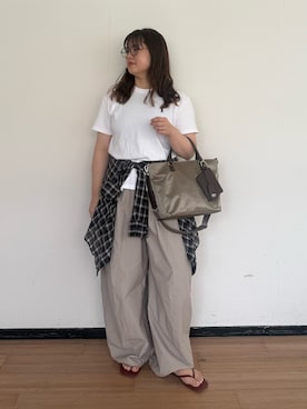「russet（ラシット）の【Lively city】2WAYトートバッグ（トートバッグ、ベージュ系）」を使った、moticoooさん（レディース・159cm）の秋コーディネート