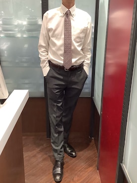 「アイテム（ビジネスシャツ）」を使った、TOKYO SHIRTS おおたかの森店さん（メンズ・177cm）の秋コーディネート